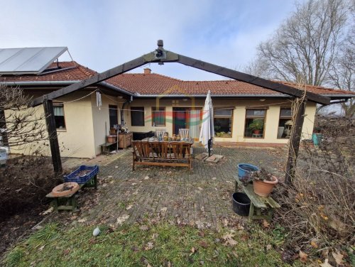 (BAA) Energieautarkes Landhaus mit Blockhütte &amp; Sauna auf einem 7000 m² großen Panoramagrundstück (SJ001)