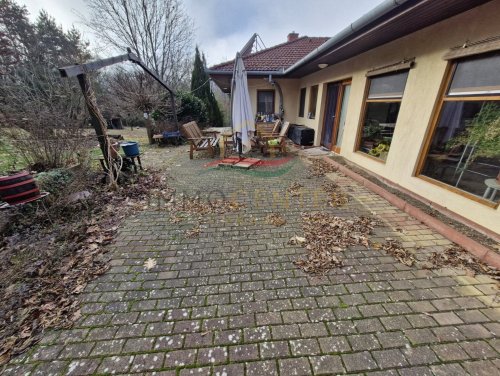 (BAA) Energieautarkes Landhaus mit Blockhütte &amp; Sauna auf einem 7000 m² großen Panoramagrundstück (SJ001)