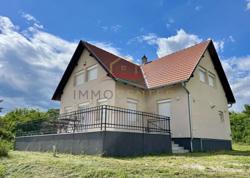 (AAA) Renoviertes Schmuckstück in der Nähe vom Nordufer mit Panoramablick (CSI024)