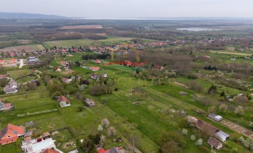 (AAA) Einfamilienhaus oberhalb von Héviz in ruhiger Weinberg-Lage (33897)