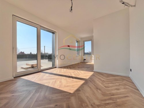 (AAA) Neu gebaute Energieeffiziente Häuser mit Panorama auf den Plattensee (PB5626)