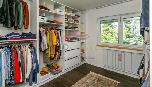 (AAA) Exklusives Einfamilienhaus – Wo Natur und exklusiver Wohnkomfort aufeinandertreffen (33445)