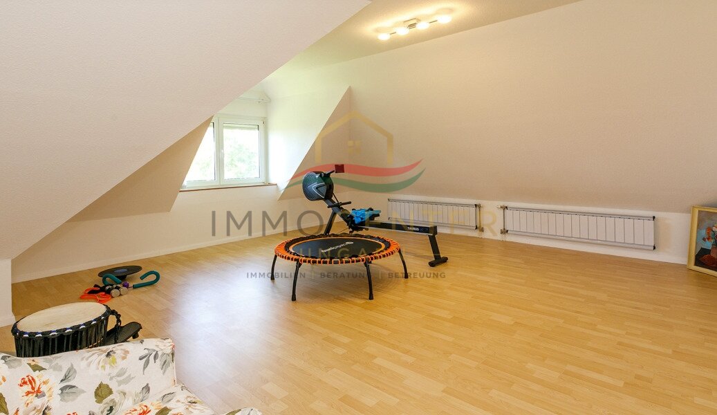 (AAA) Exklusives Einfamilienhaus – Wo Natur und exklusiver Wohnkomfort aufeinandertreffen (33445)