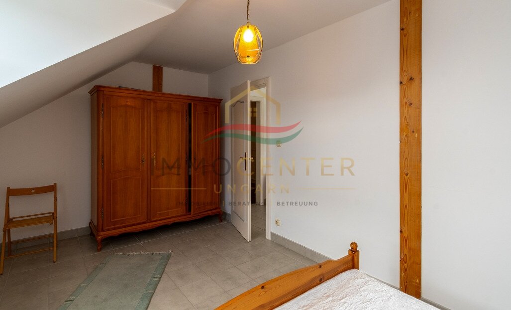 (AAA) Großzügiges Einfamilienhaus mit beeindruckendem Swimmingpool – Ideal als Familienwohnsitz oder Kapitalanlage (33912)
