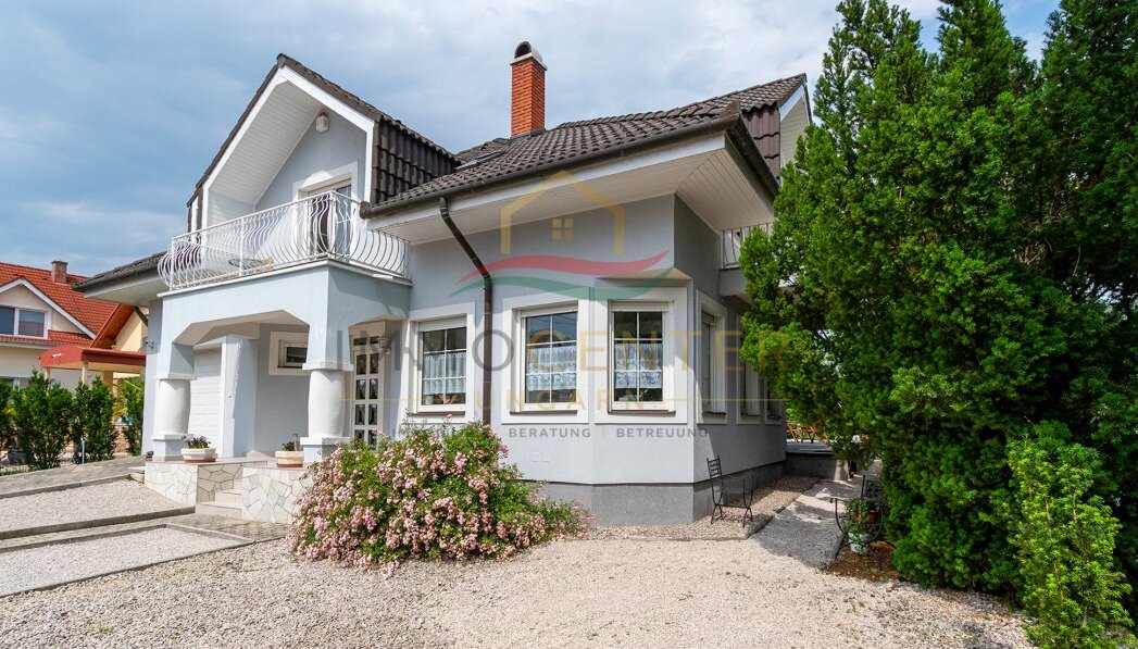 (AAA) Großzügiges Einfamilienhaus mit beeindruckendem Swimmingpool – Ideal als Familienwohnsitz oder Kapitalanlage