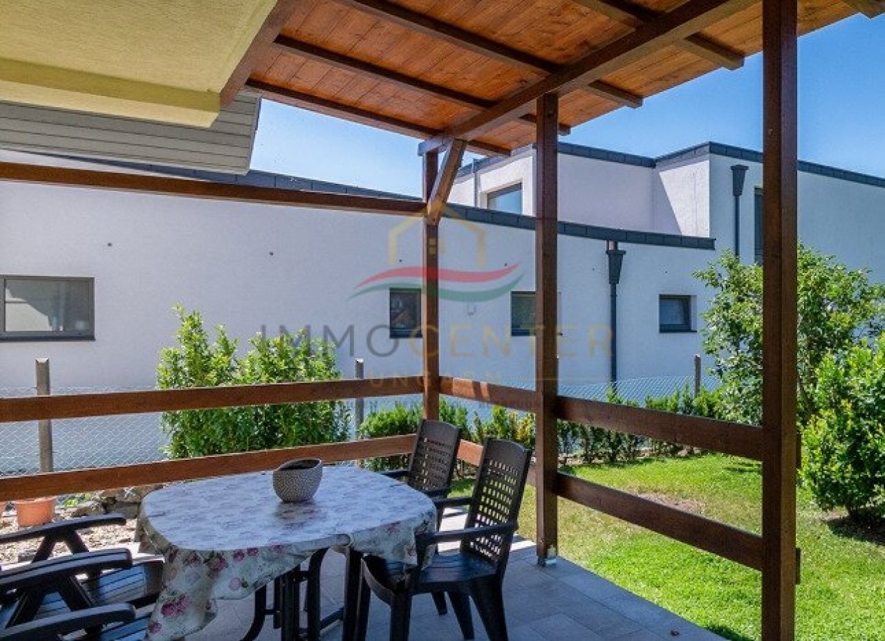 (AAA) Hervorragende Gelegenheit– Einfamilienhaus in Seenähe auf einem wunderschön angelegten Grundstück (33695)