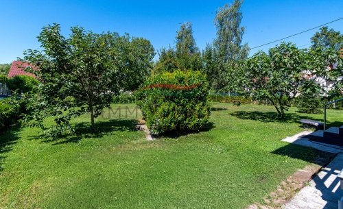 (AAA) Hervorragende Gelegenheit– Einfamilienhaus in Seenähe auf einem wunderschön angelegten Grundstück (33695)