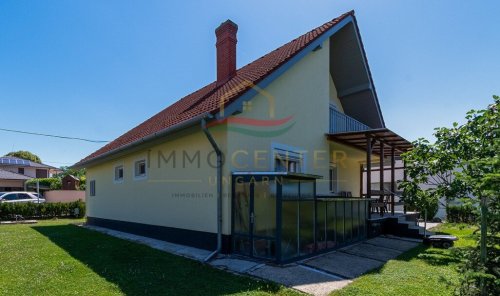 (AAA) Hervorragende Gelegenheit– Einfamilienhaus in Seenähe auf einem wunderschön angelegten Grundstück (33695)
