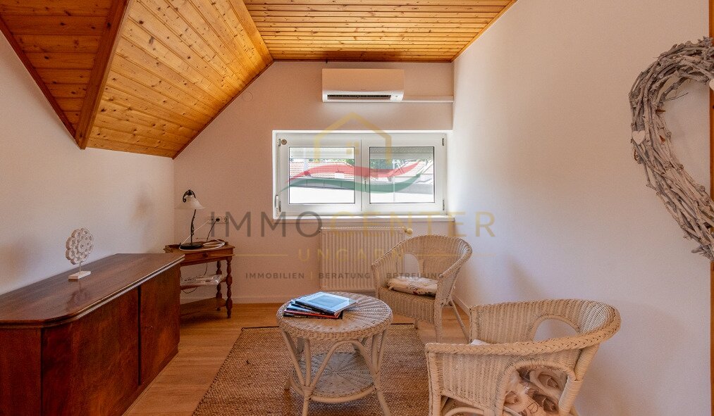 (AAA) Hervorragende Gelegenheit– Einfamilienhaus in Seenähe auf einem wunderschön angelegten Grundstück (33695)