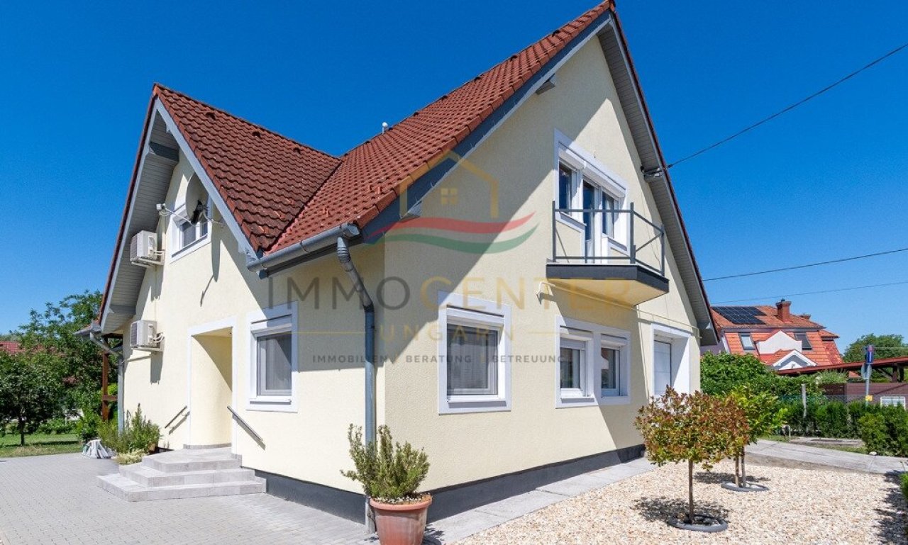 (AAA) Hervorragende Gelegenheit– Einfamilienhaus in Seenähe auf einem wunderschön angelegten Grundstück (33695)