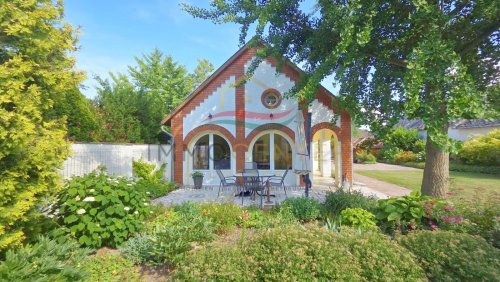 (AAA) Charmantes Landhaus mit Stall und großem Garten (IMM333)