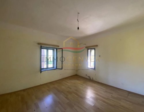 (BCA) Sanierungsbedürftiges Haus in Alleinlage (KK0703)