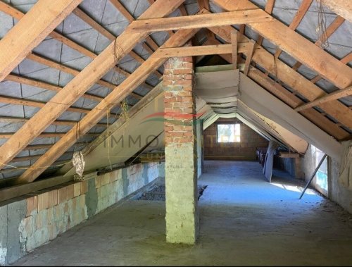 (BCA) Sanierungsbedürftiges Haus in Alleinlage (KK0703)