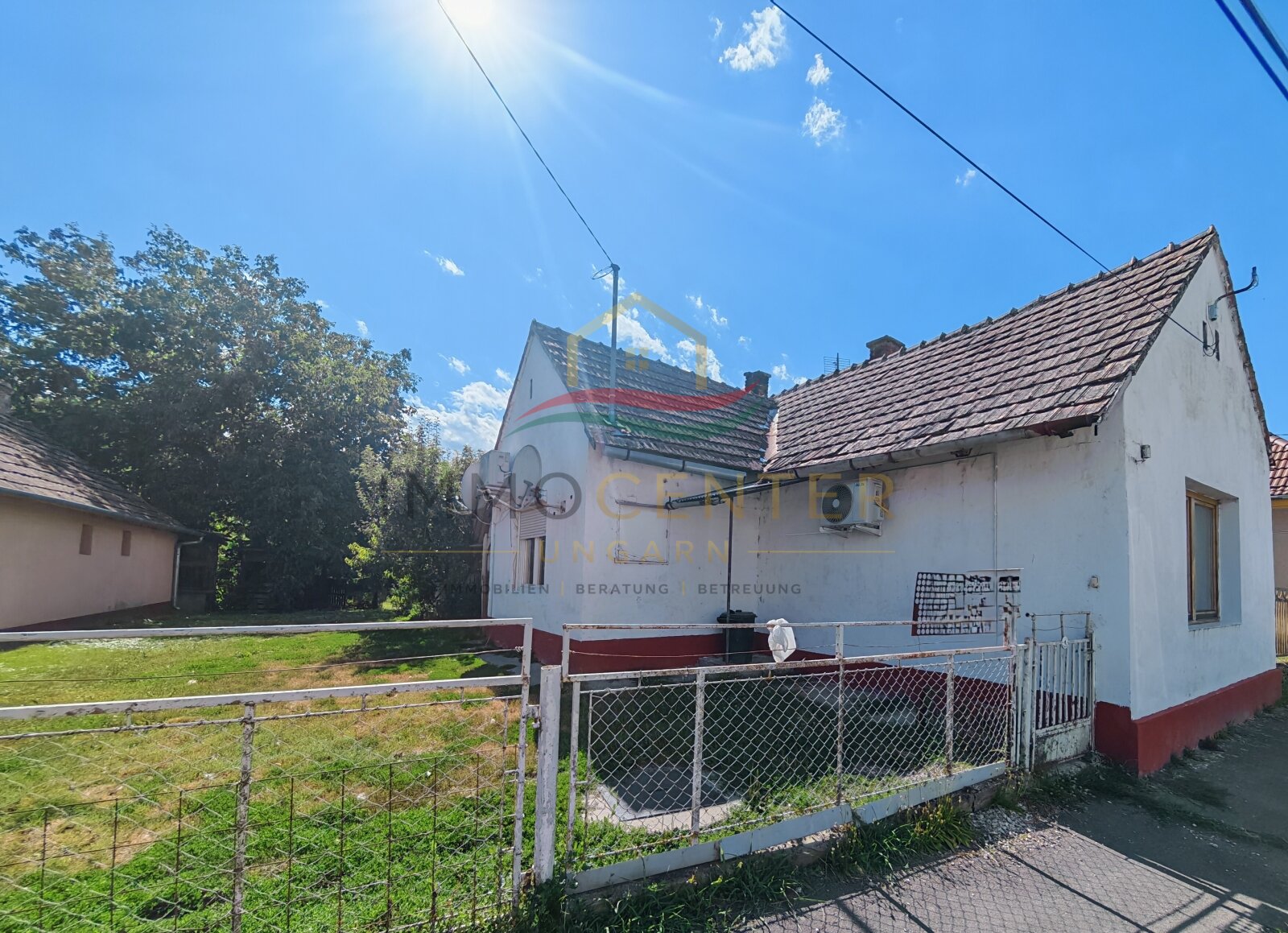 (BBA) Renovierungsbedürftiges  Haus in ruhiger Gegend