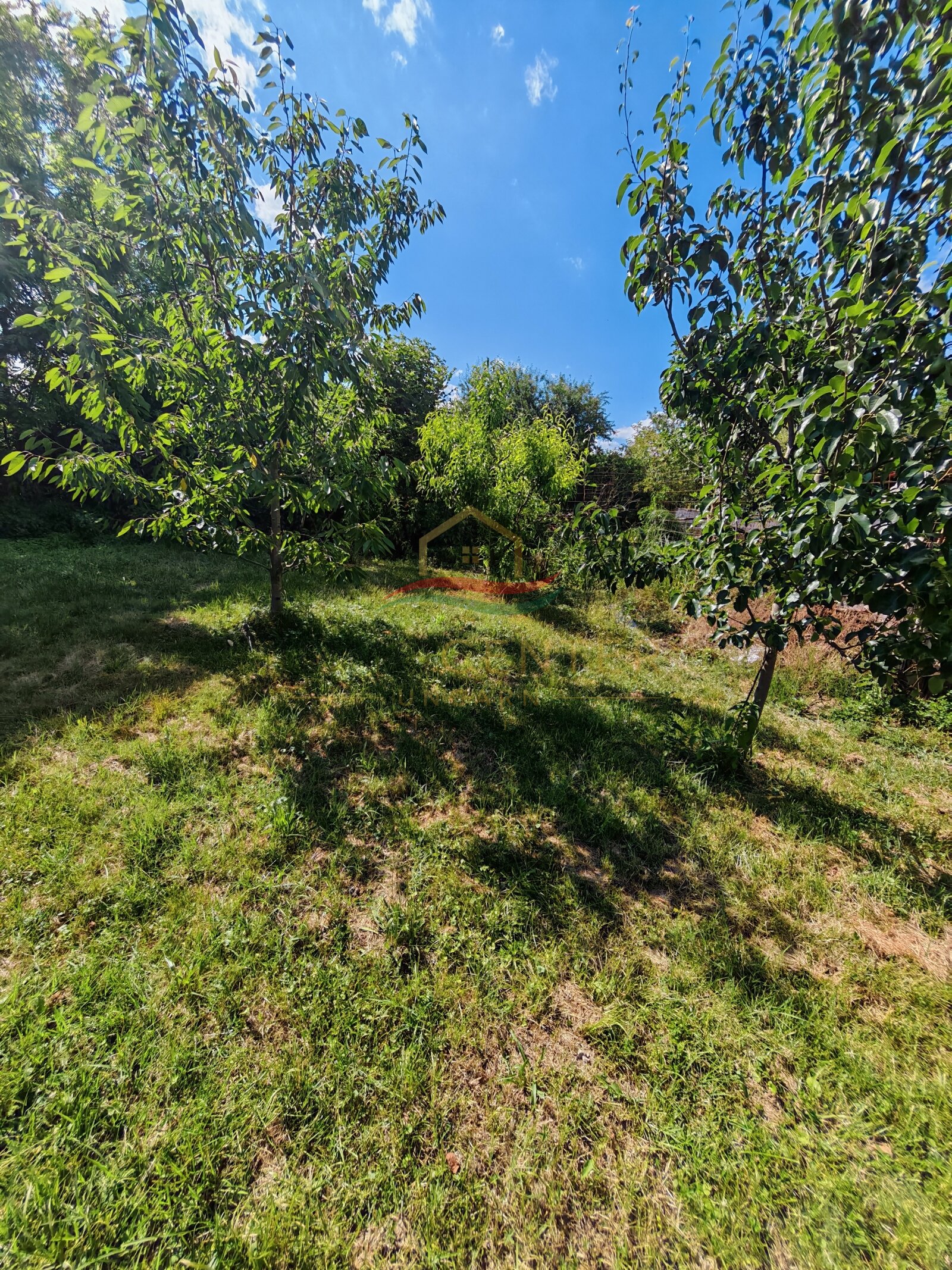 (BBA) Renovierungsbedürftiges  Haus in ruhiger Gegend