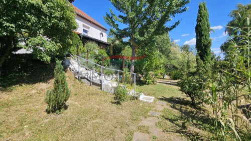 (AAA) Freistehendes Mehrgenerationenhaus in sehr guter Qualität (CM1128)