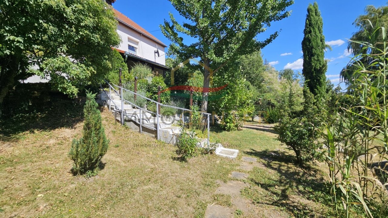 (AAA) Freistehendes Mehrgenerationenhaus in sehr guter Qualität (CM1128)