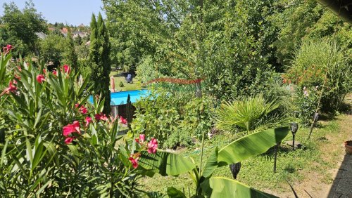 (AAA) Freistehendes Mehrgenerationenhaus in sehr guter Qualität (CM1128)