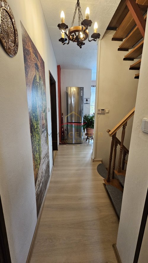 (AAA) Freistehendes Mehrgenerationenhaus in sehr guter Qualität (CM1128)