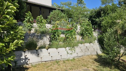 (AAA) Freistehendes Mehrgenerationenhaus in sehr guter Qualität (CM1128)