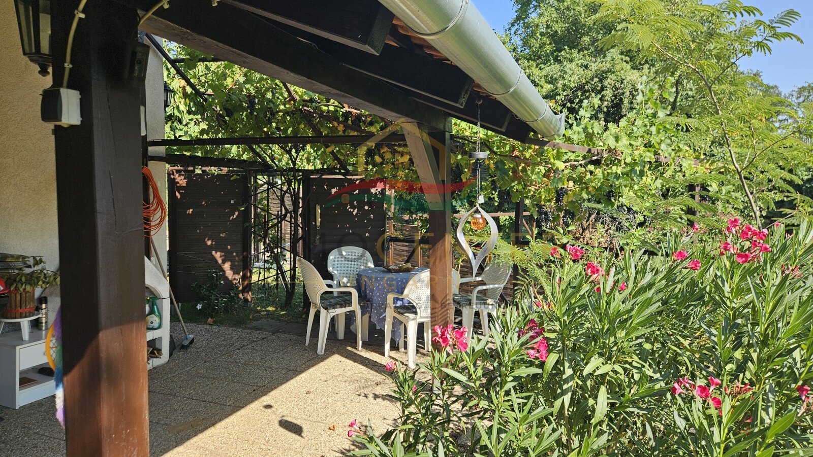 (AAA) Freistehendes Mehrgenerationenhaus in sehr guter Qualität (CM1128)