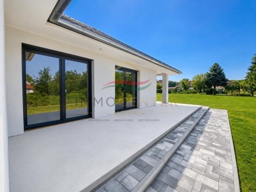 (AAA) Erstbezug: Neubau mit pflegleichtem Grundstück in guter Lage (FAR9282)