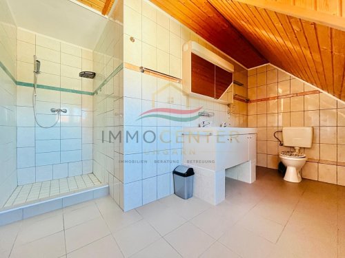 (AAA) Geräumiges Mehrgenerationenhaus in ruhiger Sackgasse (PB4749)