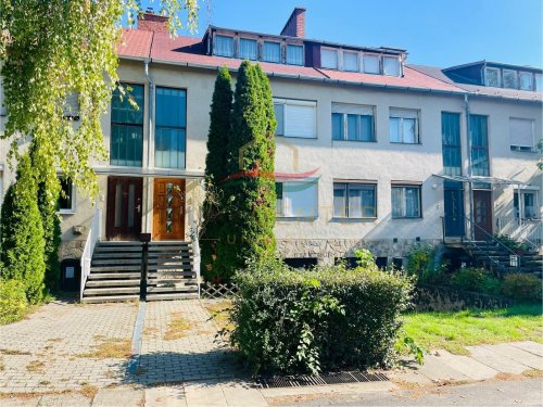 (AAB) Reihenhaus mit idealer Größe im Stadtzentrum von Keszthely (PB3497)