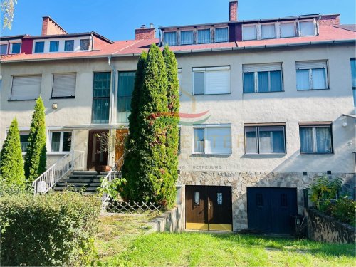 (AAB) Reihenhaus mit idealer Größe im Stadtzentrum von Keszthely (PB3497)