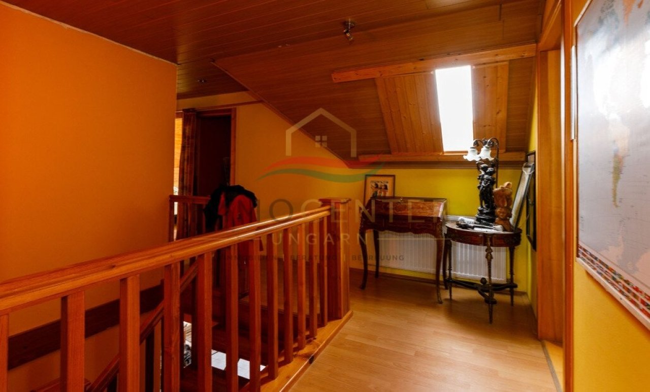 (AAA) Großes Panorama-Familienhaus in ruhiger Lage bei Héviz (33780)