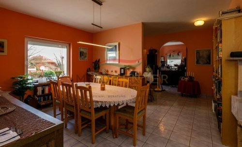 (AAA) Großes Panorama-Familienhaus in ruhiger Lage bei Héviz (33780)