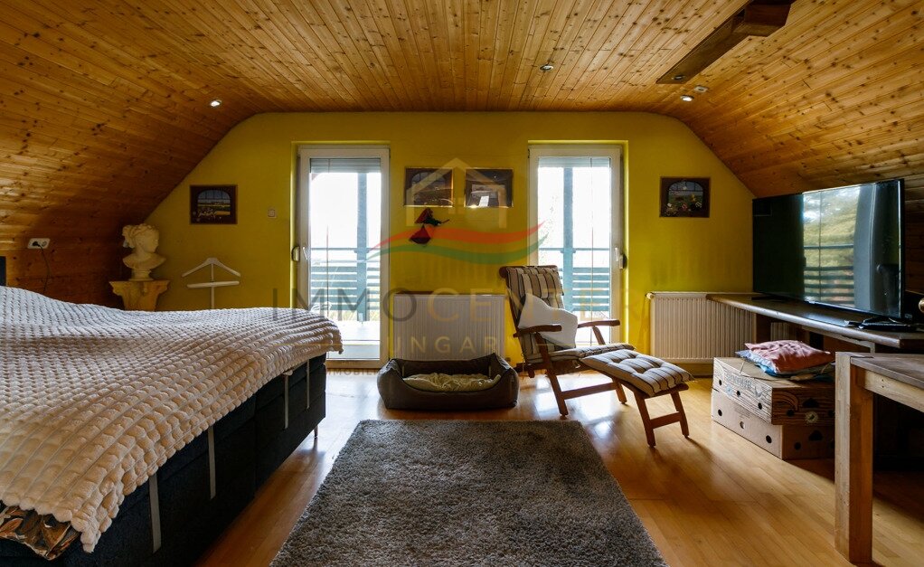 (AAA) Großes Panorama-Familienhaus in ruhiger Lage bei Héviz (33780)
