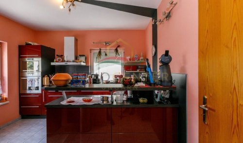(AAA) Großes Panorama-Familienhaus in ruhiger Lage bei Héviz (33780)