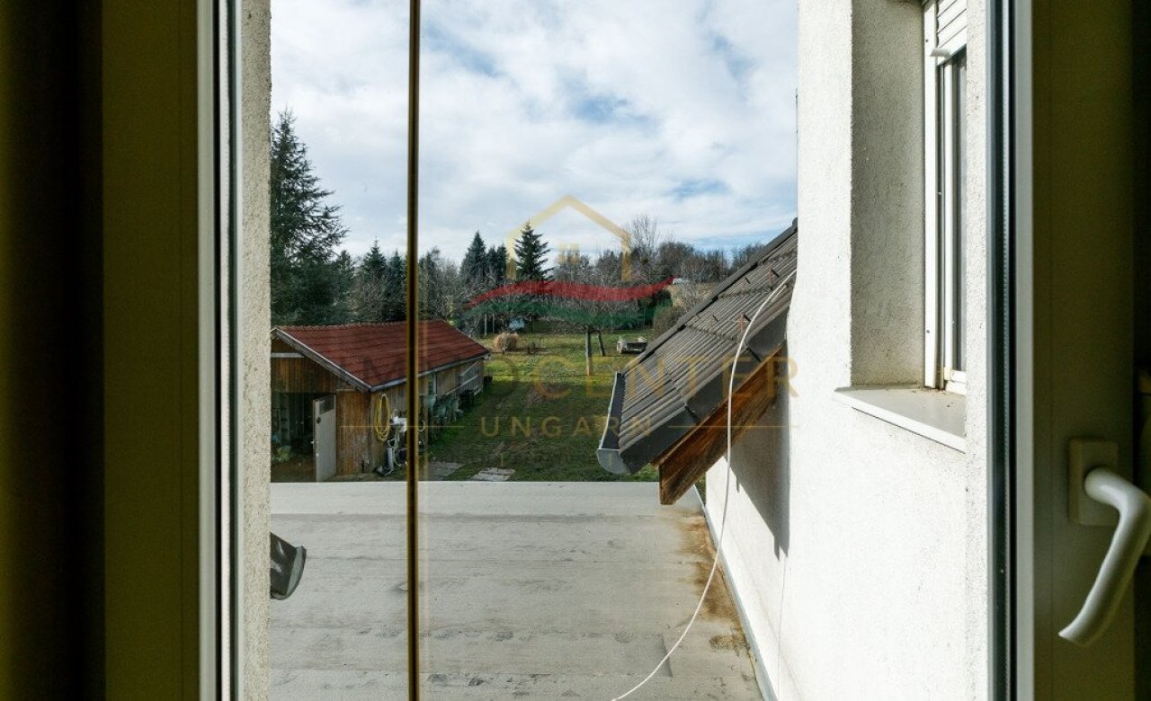 (AAA) Großes Panorama-Familienhaus in ruhiger Lage bei Héviz (33780)