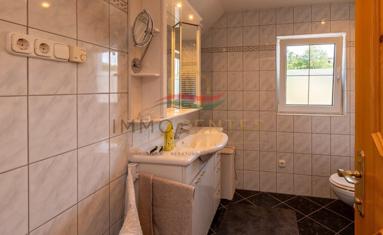 (AAA) Einfamilienhaus in einer der schönsten Panoramalagen am Nordufer (33919)