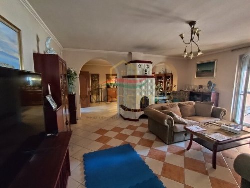 (BAA) Großzügiges Einfamilienhaus mit viel Potenzial in der Nähe von Révfalu (Lux002)