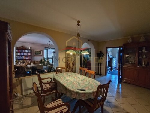 (BAA) Großzügiges Einfamilienhaus mit viel Potenzial in der Nähe von Révfalu (Lux002)