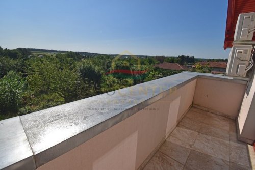 (BAA) Neuwertiges Haus mit schönem Ausblick, nah der Stadt und dem Thermalbad (FER0727)