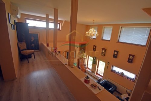 (BAA) Neuwertiges Haus mit schönem Ausblick, nah der Stadt und dem Thermalbad (FER0727)
