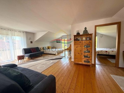 (BAA) Hochwertiges Famillienhaus mit vollwertigem, bewohnbarem Nebengebäude (HIL2023)
