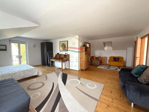(BAA) Hochwertiges Famillienhaus mit vollwertigem, bewohnbarem Nebengebäude (HIL2023)