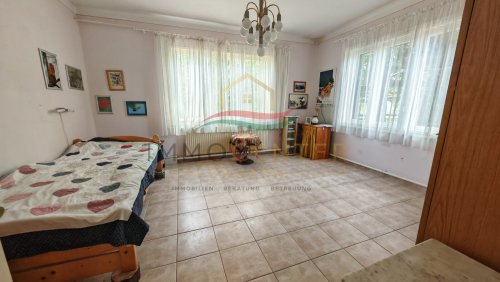 (BAA) Großzügiges Landhaus mit 4.044 m² Grundstück, Teich und zahlreichen Nebengebäuden (MW1028)