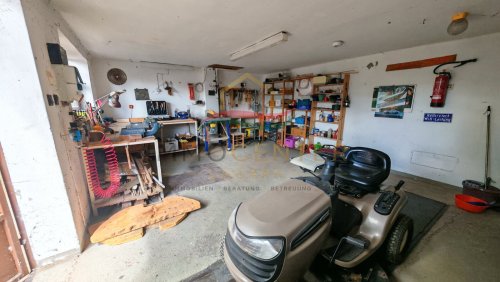 (BAA) Großzügiges Landhaus mit 4.044 m² Grundstück, Teich und zahlreichen Nebengebäuden (MW1028)