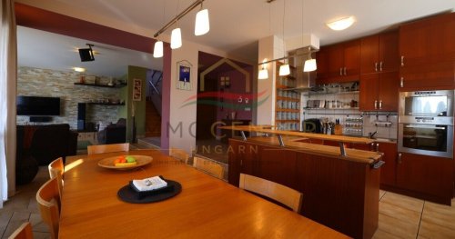 (AAA) Telki – eine der begehrtesten Wohngegenden bei Budapest (Lux019)