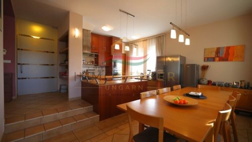 (AAA) Telki – eine der begehrtesten Wohngegenden bei Budapest (Lux019)