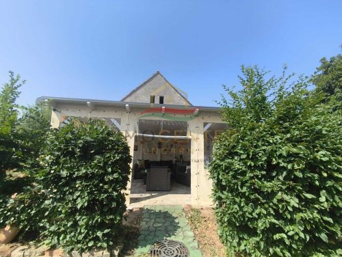 Komplett renoviertes Landhaus in ruhiger Lage (KK0727)
