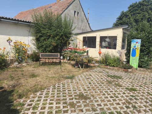 Komplett renoviertes Landhaus in ruhiger Lage (KK0727)
