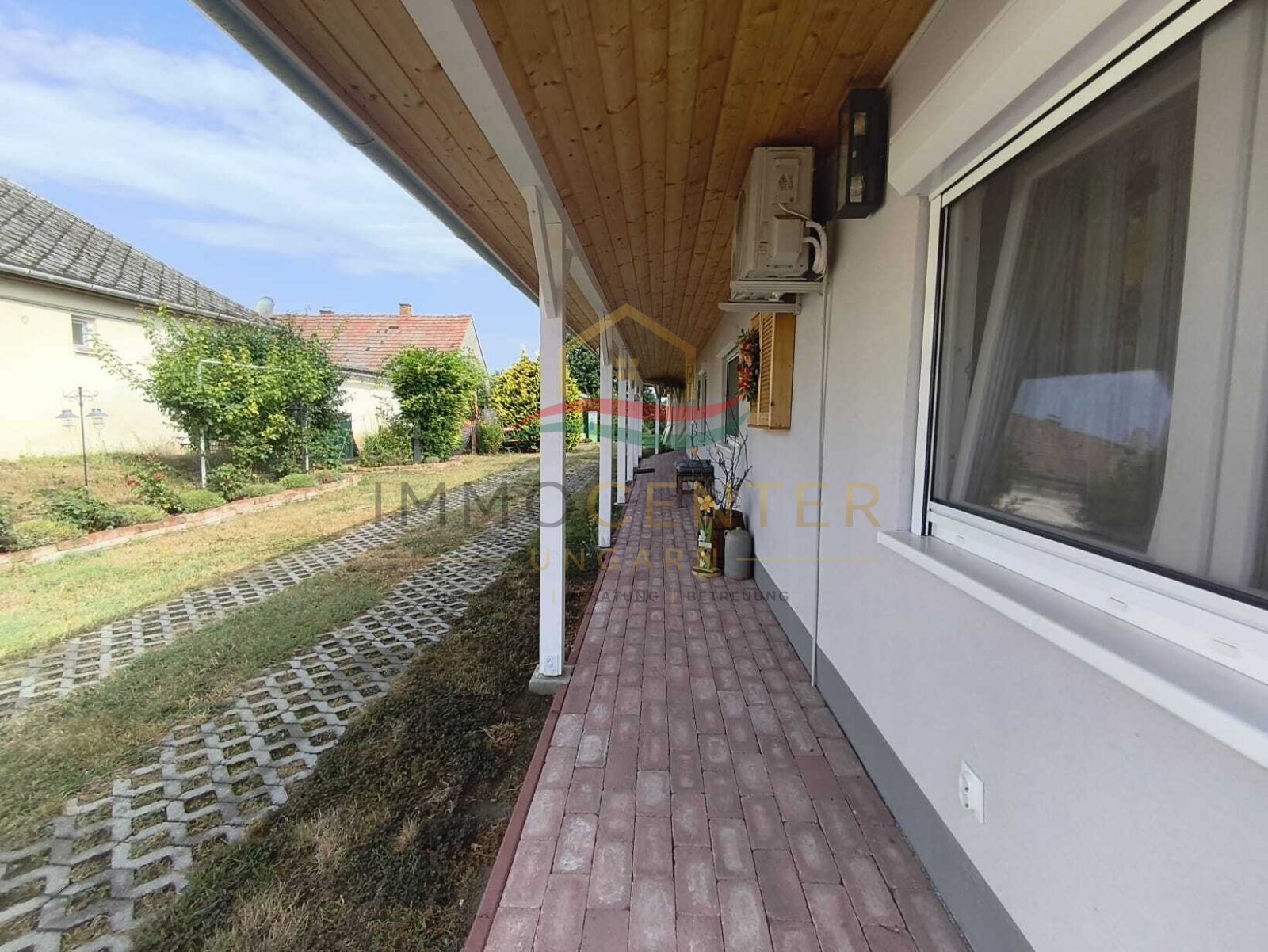 Komplett renoviertes Landhaus in ruhiger Lage
