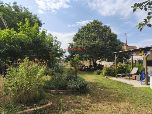 Komplett renoviertes Landhaus in ruhiger Lage (KK0727)