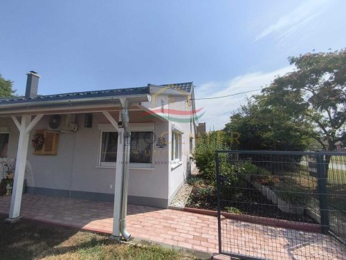 Komplett renoviertes Landhaus in ruhiger Lage (KK0727)